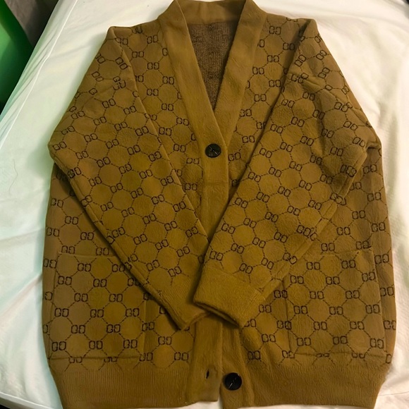 GG Inspired Thick Korean Warm Cardigan/Sweater - Picture 1 of 5